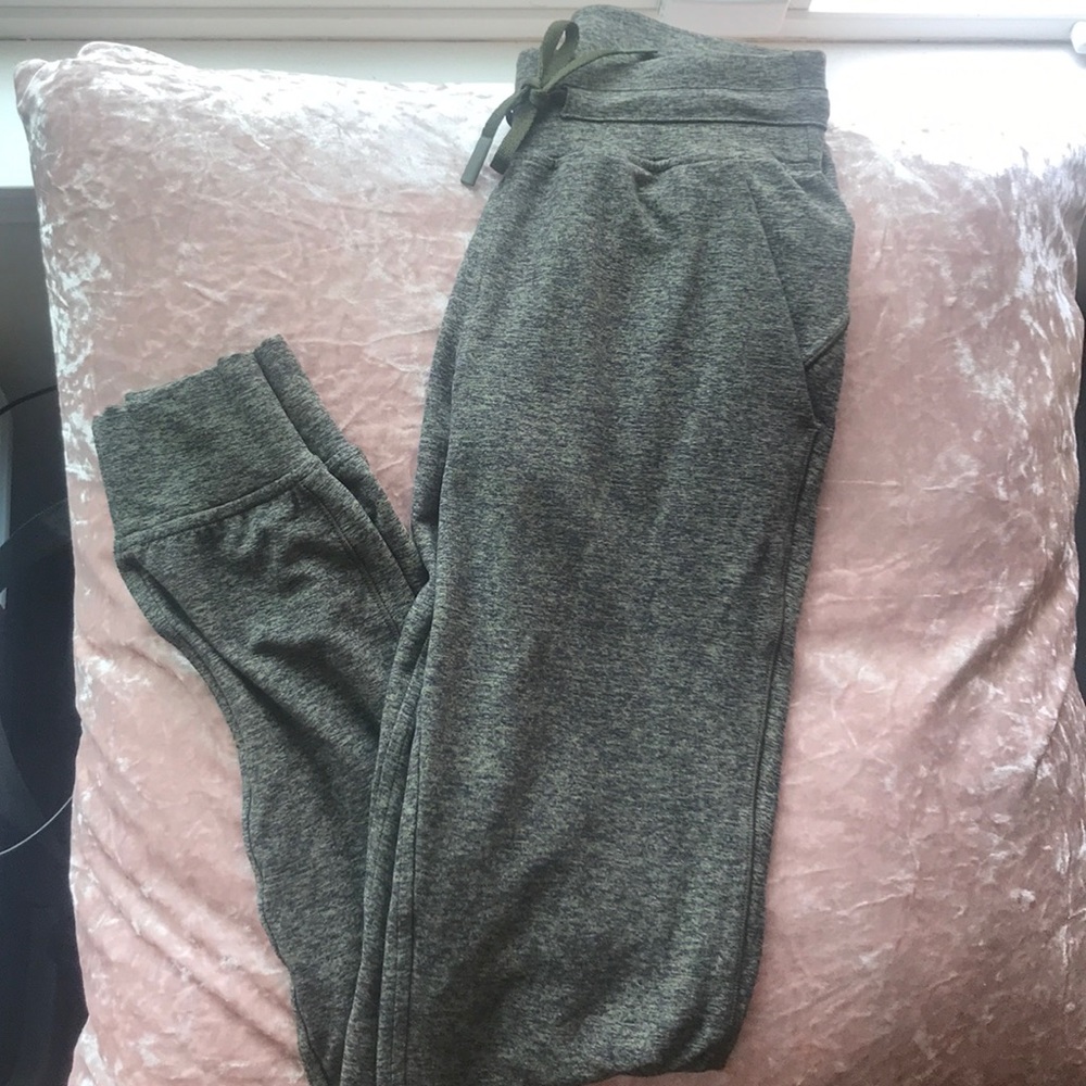 LULULEMON READY TO RULU PANT